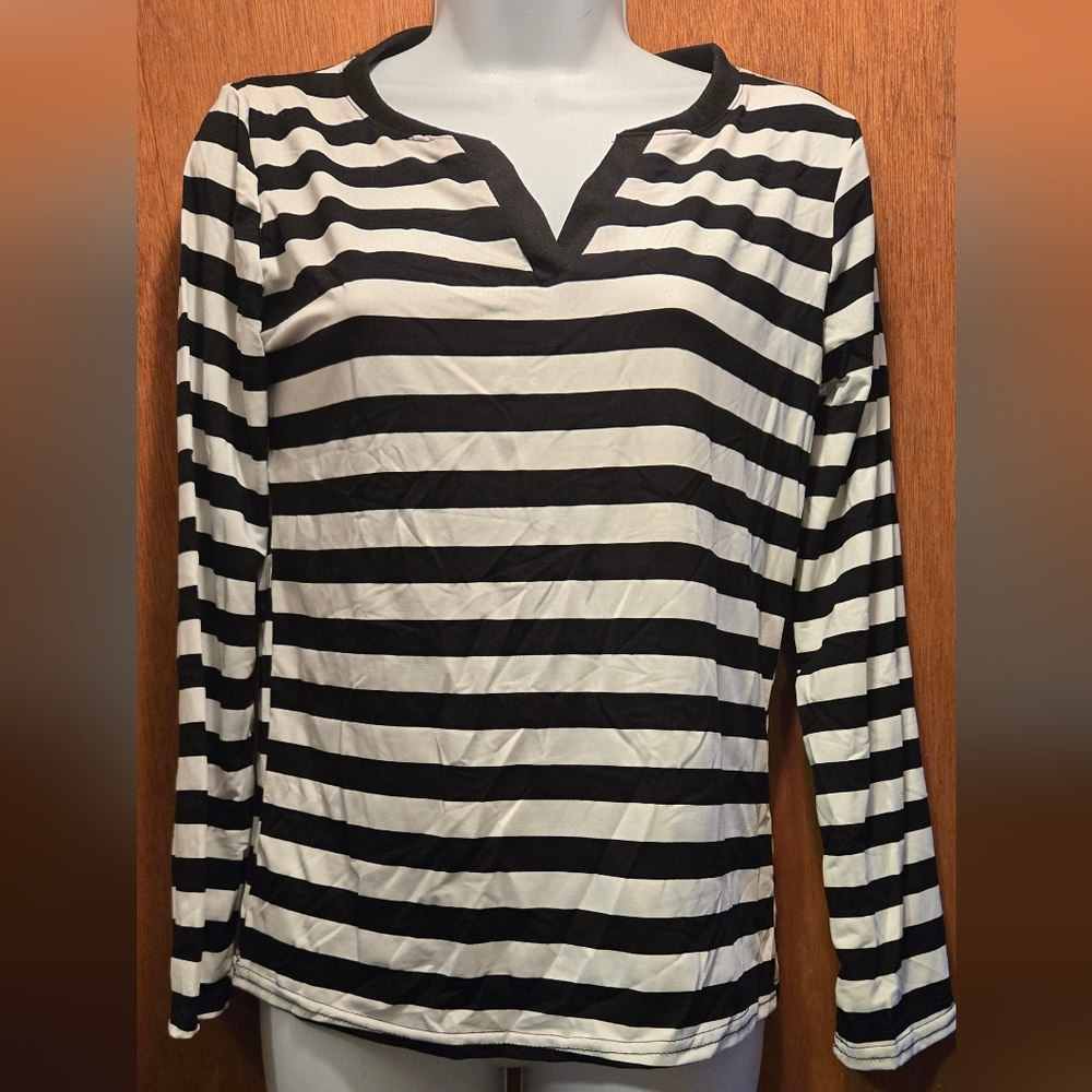 Andy Home Japanese designer black & white stripped stretchy top szXXL/M NWT - Picture 2 of 6